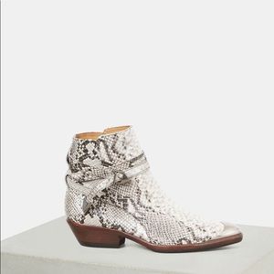Isabel Marant Donee Python Print Leather Chalk 40